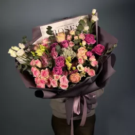 Букет с витрины №5013 от интернет-магазина «Flowers Studio»