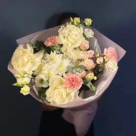Букет с витрины №300 от интернет-магазина «Flowers Studio»