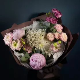 Букет с витрины №300 от интернет-магазина «Flowers Studio»
