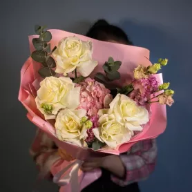 Букет с витрины №300 от интернет-магазина «Flowers Studio»