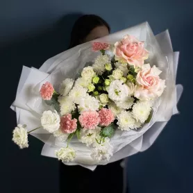 Букет с витрины №303 от интернет-магазина «Flowers Studio»