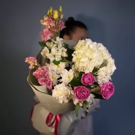 Букет с витрины №304 от интернет-магазина «Flowers Studio»