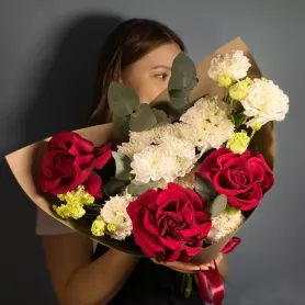 Букет с витрины №304 от интернет-магазина «Flowers Studio»