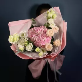 Букет с витрины №304 от интернет-магазина «Flowers Studio»