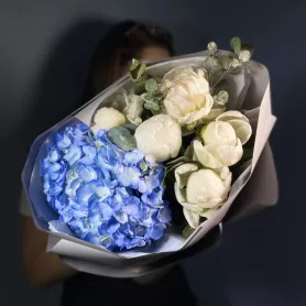Букет с витрины №513 от интернет-магазина «Flowers Studio»