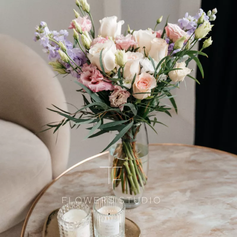 Цветочная подписка «Нежность» 1