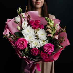 Букет-комплимент №3 от интернет-магазина «Flowers Studio» в Чебоксарах