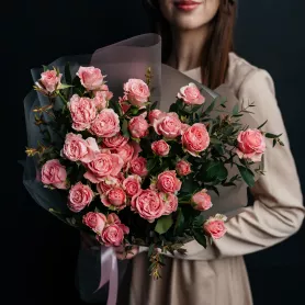 Букет-комплимент №7 от интернет-магазина «Flowers Studio»