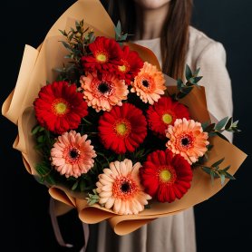 Букет-комплимент №11 от интернет-магазина «Flowers Studio» в Чебоксарах