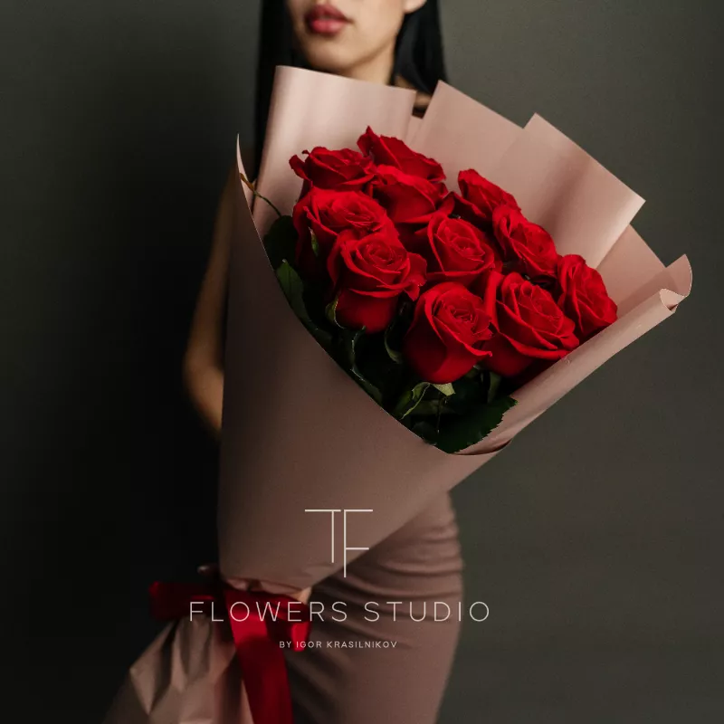 11 красных роз 2