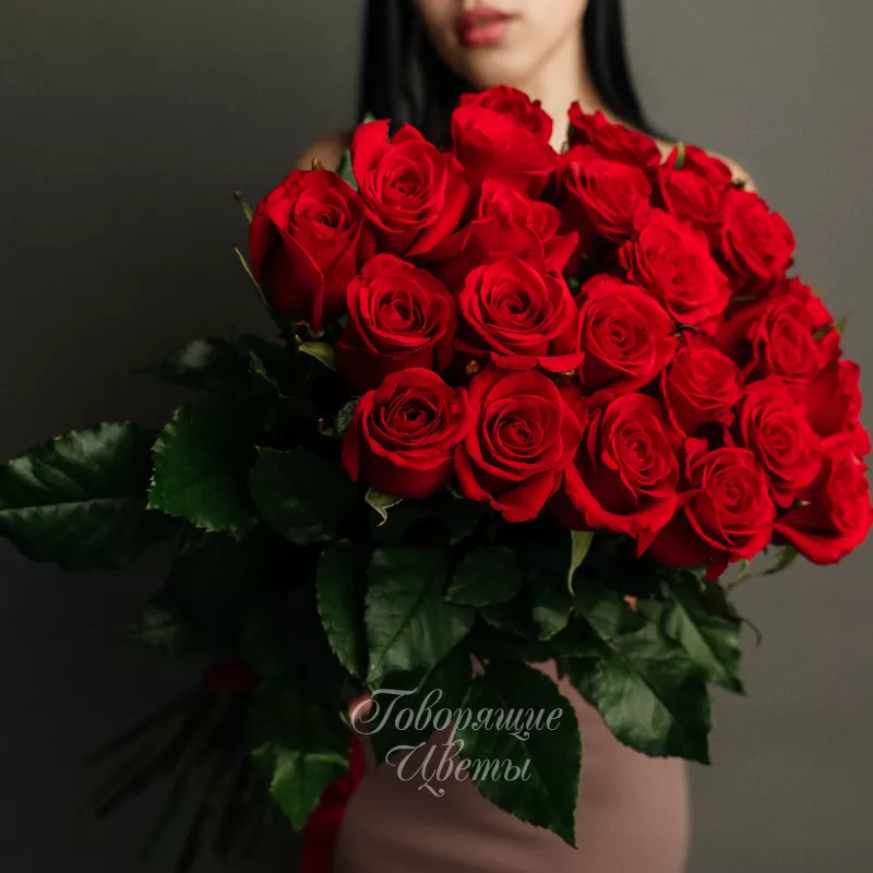25 роз красных 1
