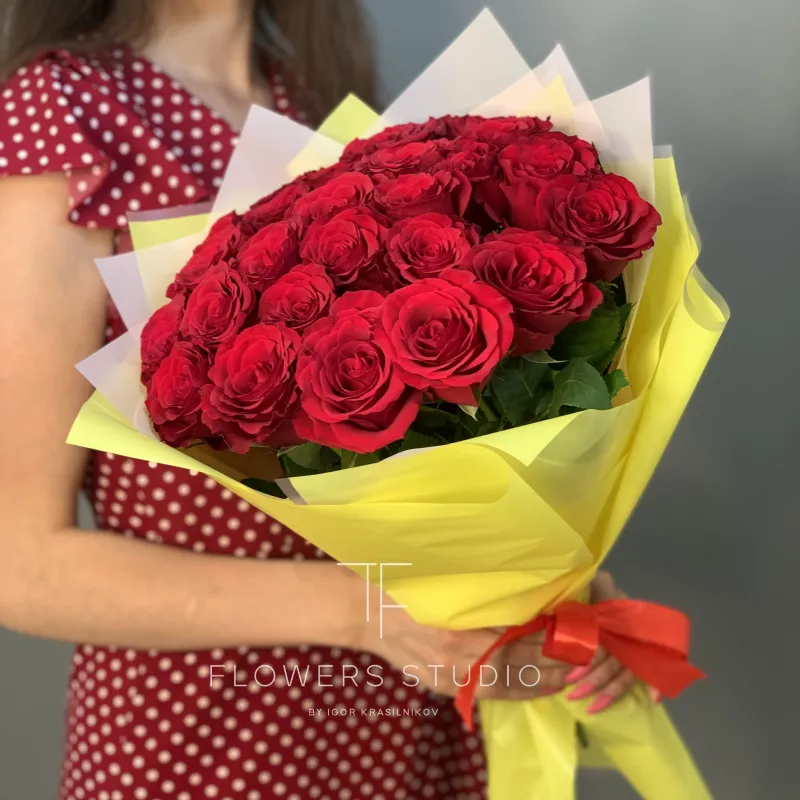 25 роз красных Кения 2