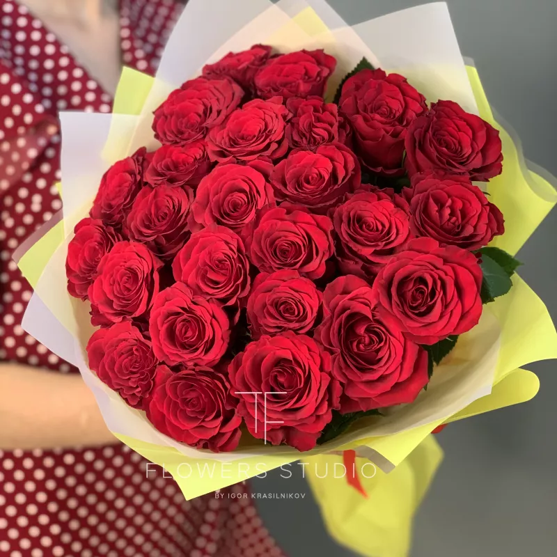 25 роз красных Кения 1