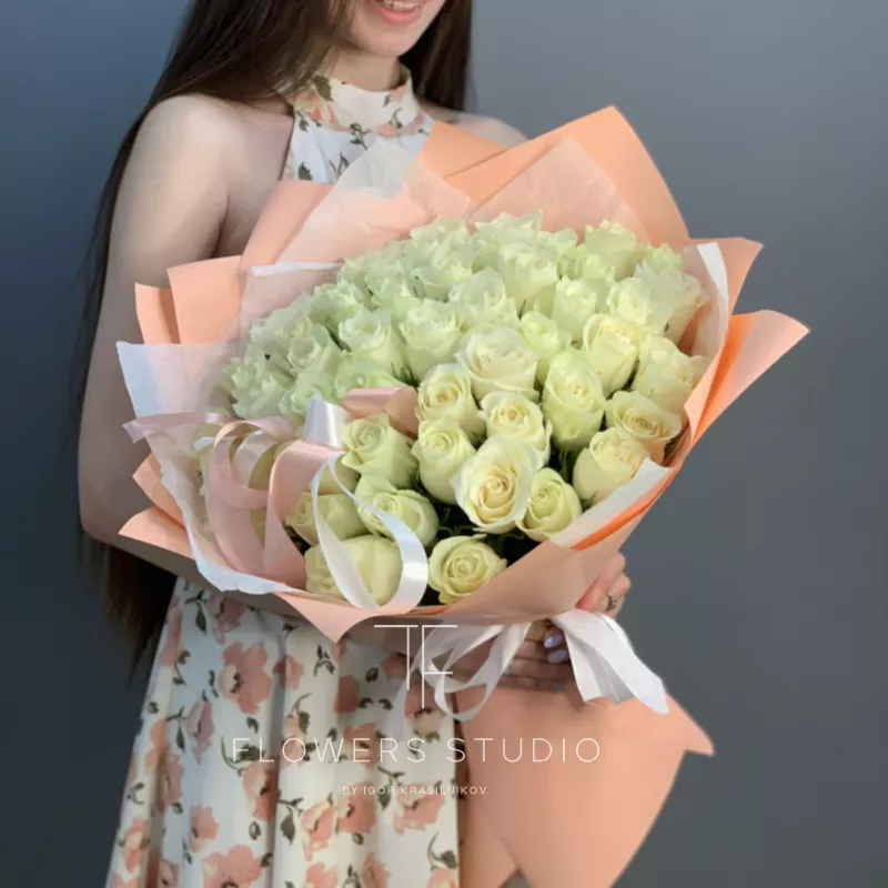 51 роза белая Кения 1