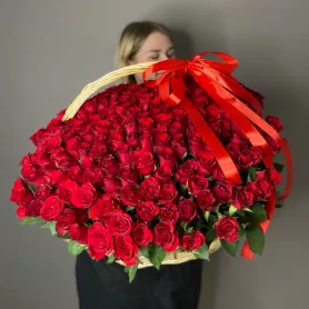 201 Кения в корзине от интернет-магазина «Flowers Studio»