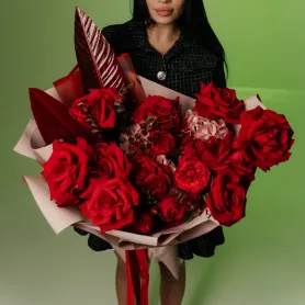 Искры цветущей фантазии от интернет-магазина «Flowers Studio»