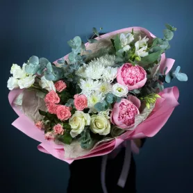 Букет с витрины №50 от интернет-магазина «Flowers Studio»
