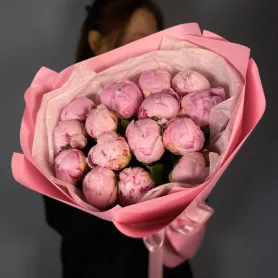 Букет с витрины №6106 от интернет-магазина «Flowers Studio»