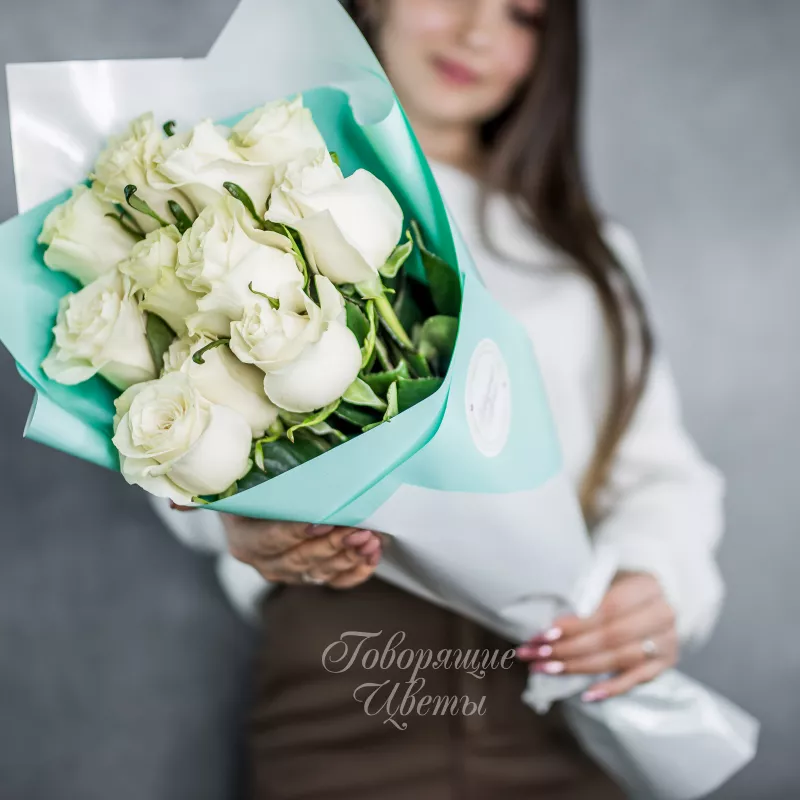 11 белых роз (премиум сорт)