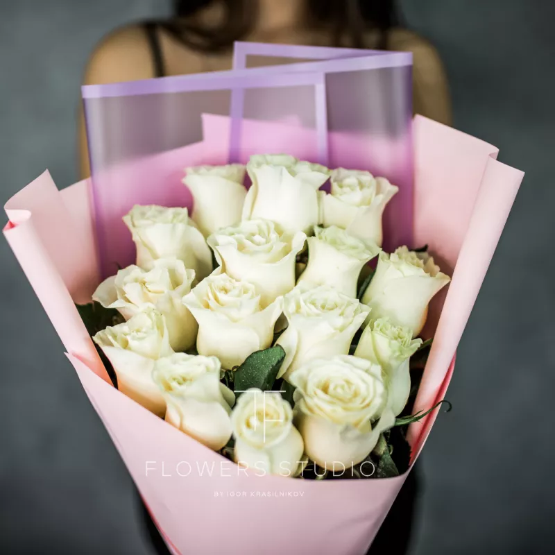 15 белых роз (премиум сорт) 3