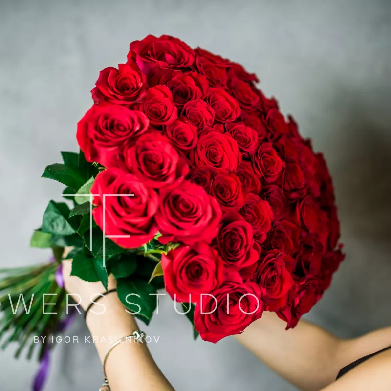 51 красная роза (Премиум сорт) 1