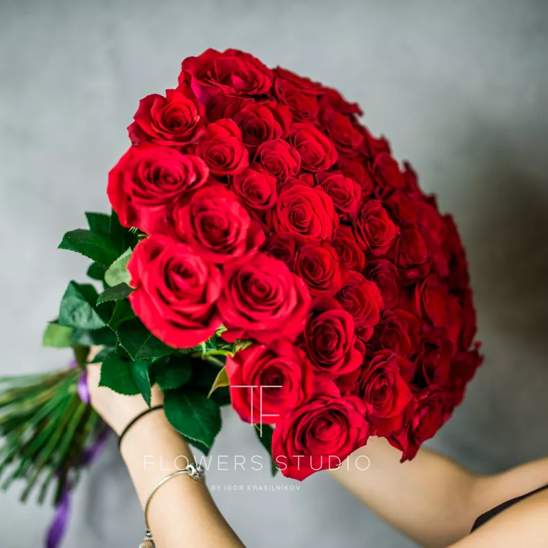 51 красная роза (Премиум сорт) 1