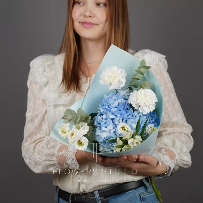 Голубой шелк 2