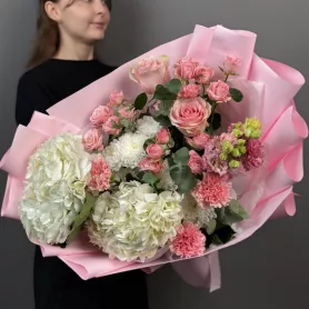 Букет №221004 от интернет-магазина «Flowers Studio»