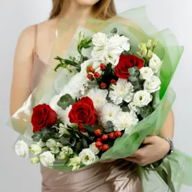 С большой любовью  от интернет-магазина «Flowers Studio»