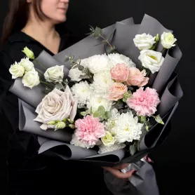 Букет №241102 от интернет-магазина «Flowers Studio»