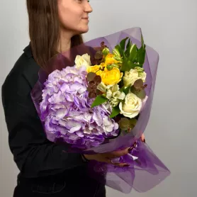 Букет №051212 от интернет-магазина «Flowers Studio»