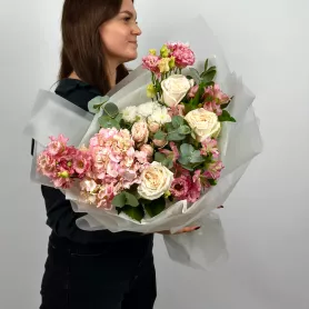 Букет №091205 от интернет-магазина «Flowers Studio»