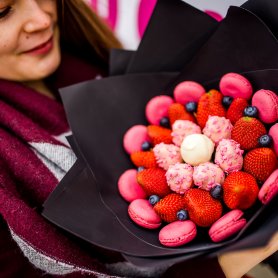 Розовая сладость от интернет-магазина «Flowers Studio» в Чебоксарах