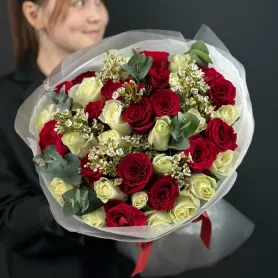 Букет №230404 от интернет-магазина «Говорящие цветы»