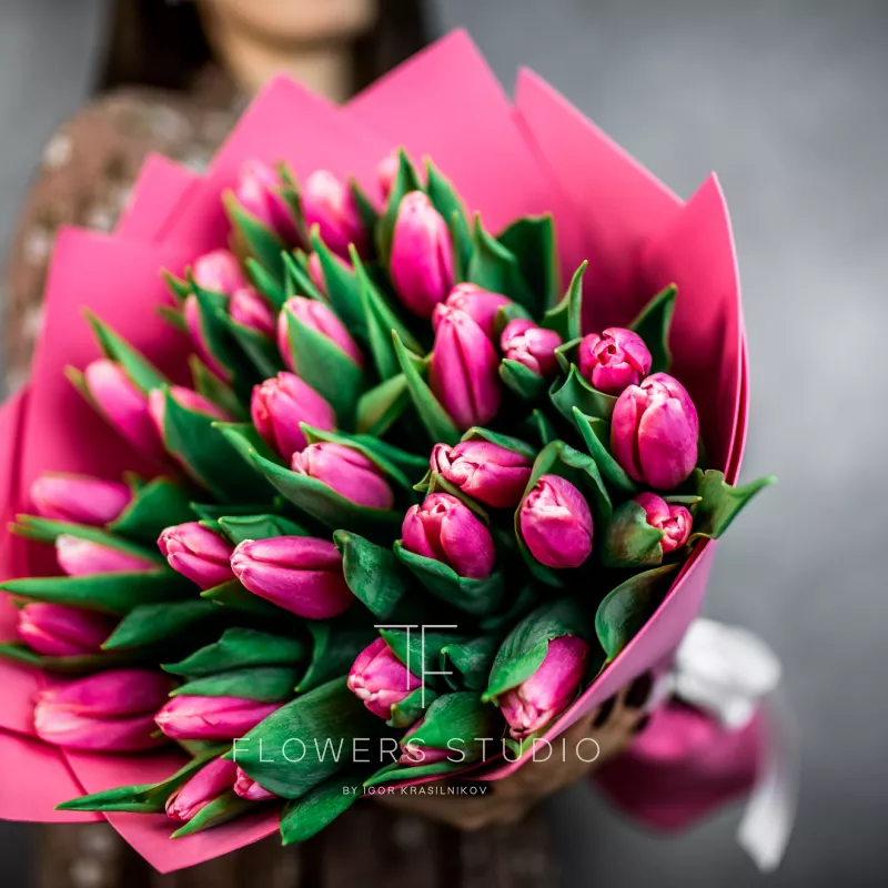 35 розовых тюльпанов 1