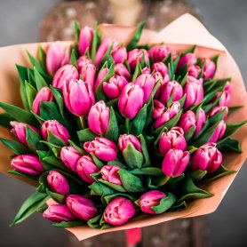 51 розовый тюльпан от интернет-магазина «Flowers Studio» в Чебоксарах