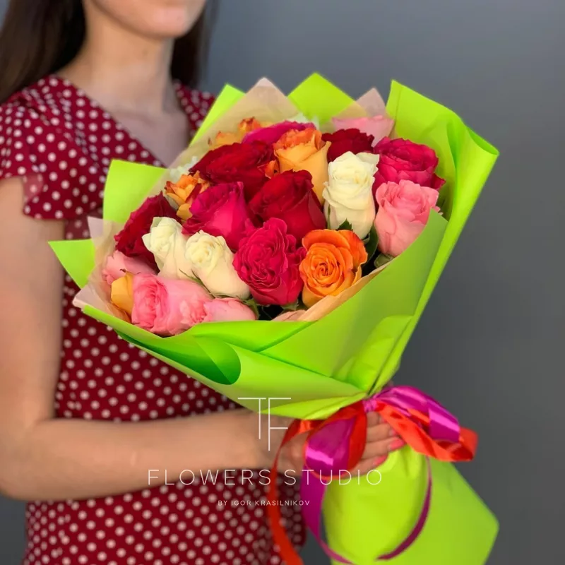 25 роз микс Кения 2