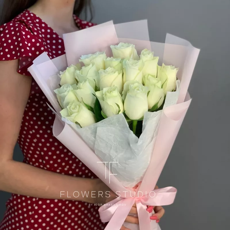 15 белых роз Кения