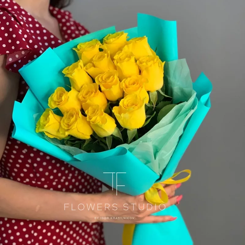 15 желтых роз Кения