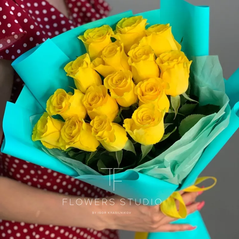 15 желтых роз Кения 1