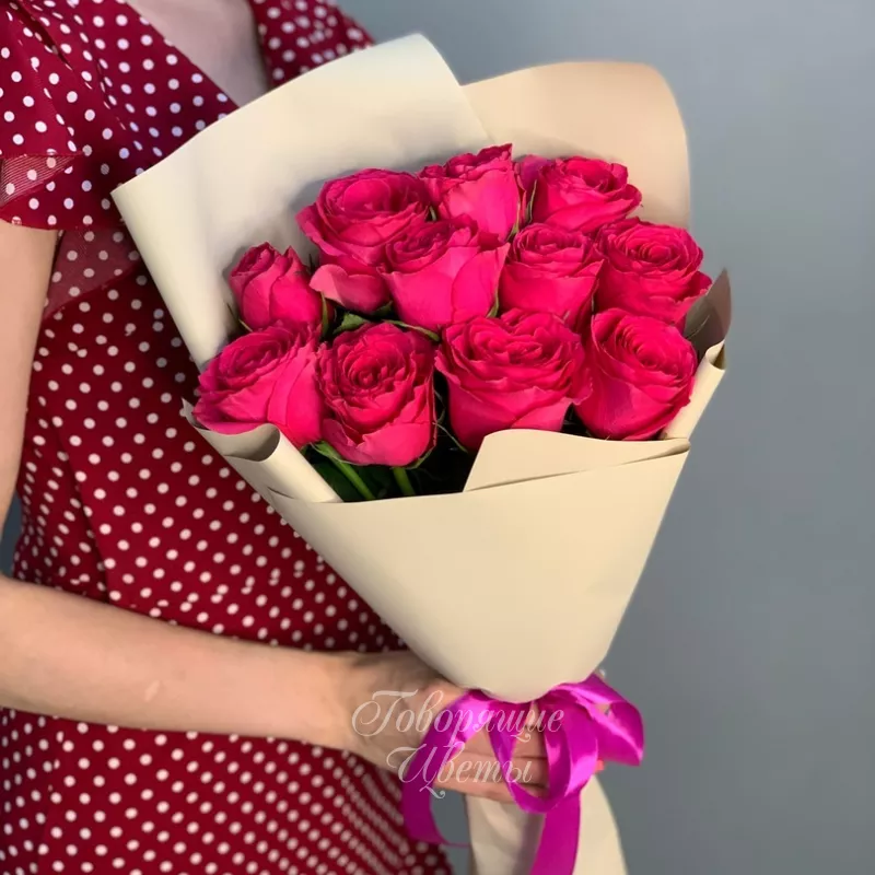 11 малиновых роз Кения